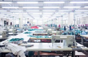 Дубоссарская швейная фабрика работает в ночную смену