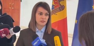 Ministra agriculturii cheamă la o discuție constructivă fermierii din țară