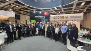 Moldova promovează fructele pe piața globală la Fruit Logistica 2025
