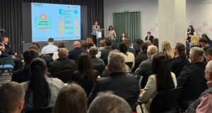 Peste 100 de agricultori au descoperit oportunități de finanțare la AgroFin 2025 Bălți