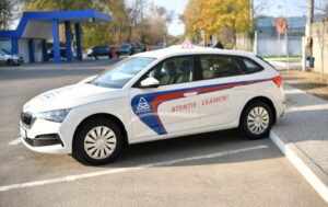 Онлайн-запись на экзамены по вождению теперь работает еще в двух городах