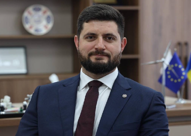 Lukoil își menține operațiunile în Moldova până în aprilie