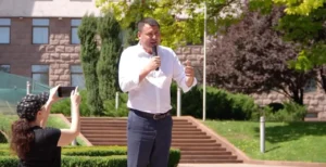 Protest la Parlament: critici la adresa reformei fiscale pentru 2027