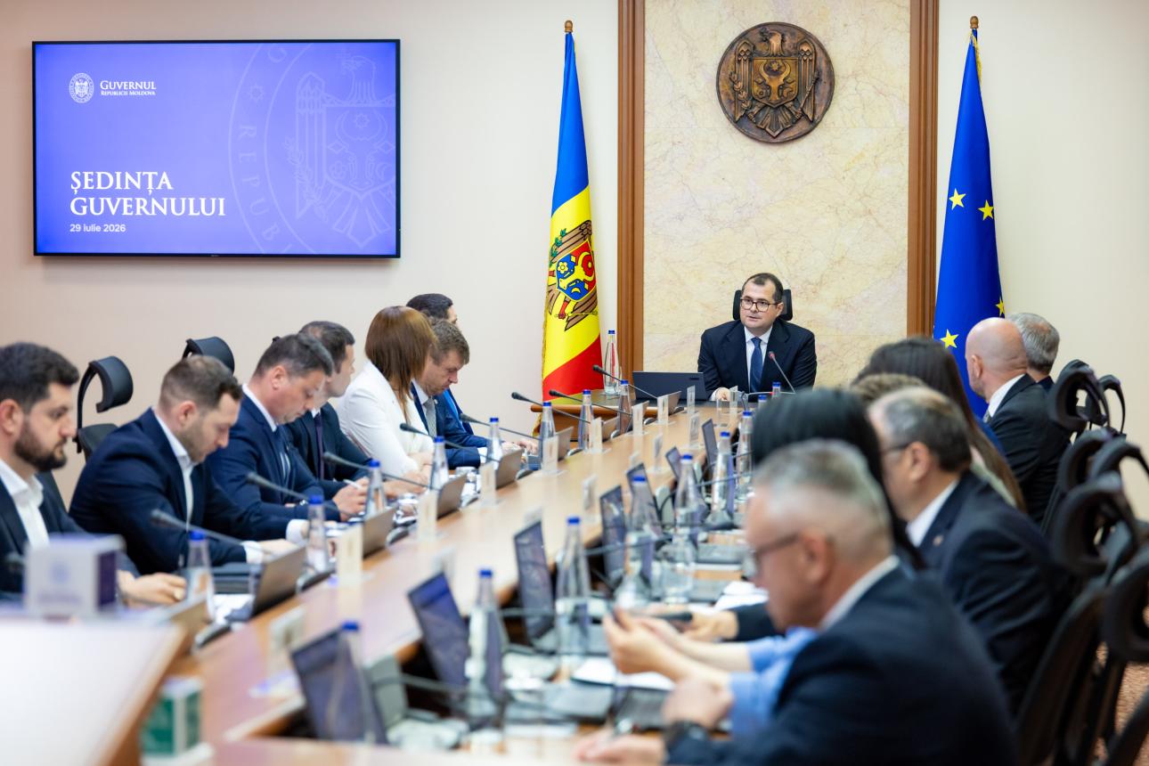 Agricultorii vor avea acces la 150 milioane €: Guvernul aprobă proiectul „Livada Moldovei II”