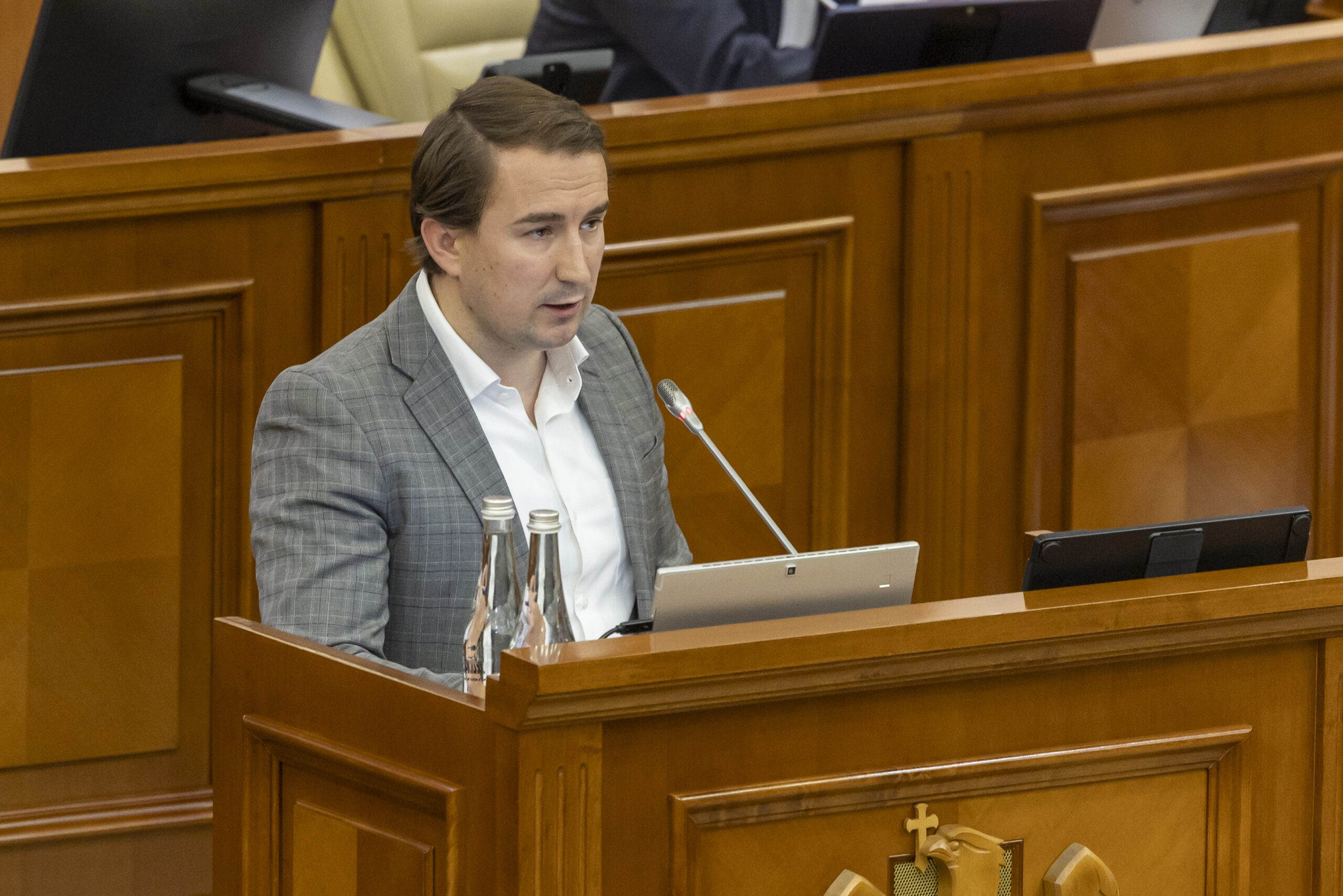 Parlamentul a ratificat proiectul „Livada Moldovei II”: 150 de milioane de euro pentru modernizarea agriculturii