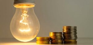 Premierul îndeamnă moldovenii să economisească energia: În orele de vârf, electricitatea poate costa de trei ori mai mult