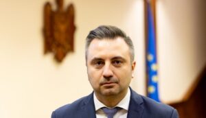 Directorul ANRE, câștigă peste 90.000 de lei pe lună după reducerea salariului