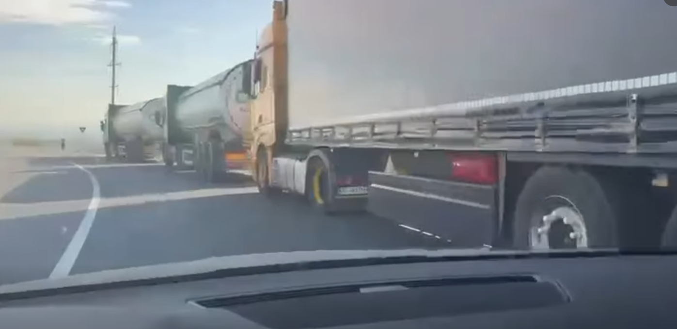 Giurgiulești nu mai poate funcționa cu o coadă de 8 kilometri