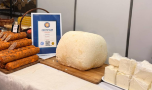 Cine a zis că brânza nu poate zbura? Record național la Moldexpo